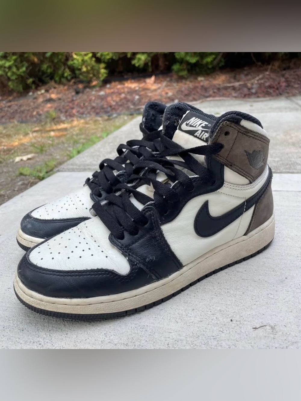 Jordan 1 High Dark Mocha Size 7W